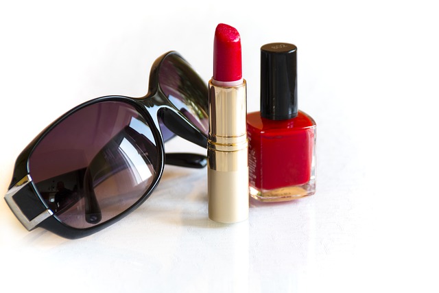 deep-red-lipstick